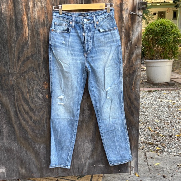 Lucky Brand Light Blue Straight Leg Jeans - Picture 1 of 5